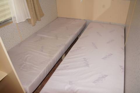 lits jumeaux chambre enfants du mobil home abi eurosites 1995