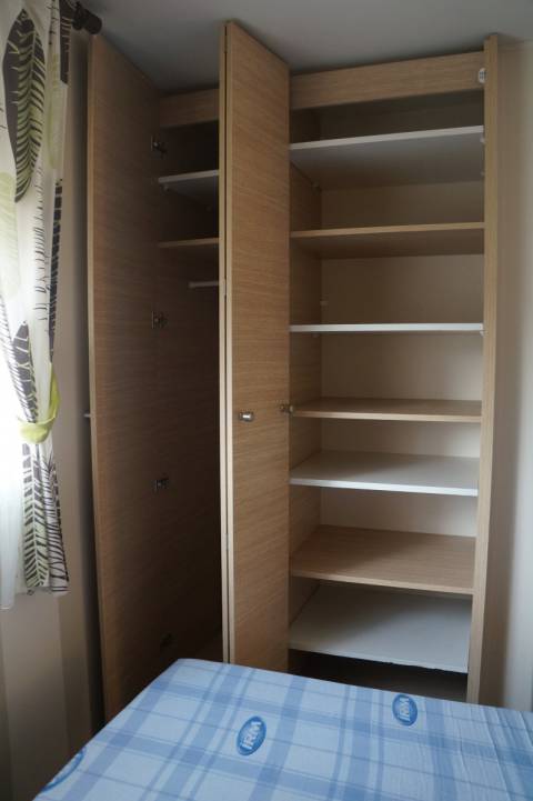 Penderie lingère chambre parent mobil home occasion IRM Apollon Confort 2010
