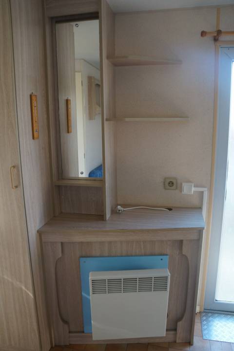Meuble TV et penderie du mobil home occasion ABI Lock 28 1994