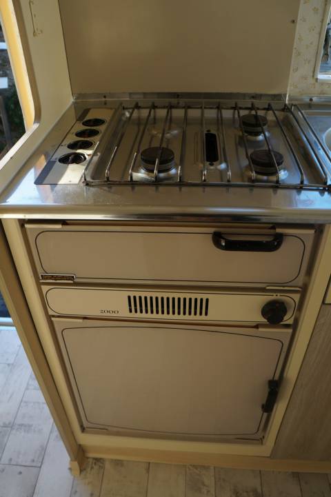 Four et plaque de cuisson du mobil home occasion ABI Lock 28 1994