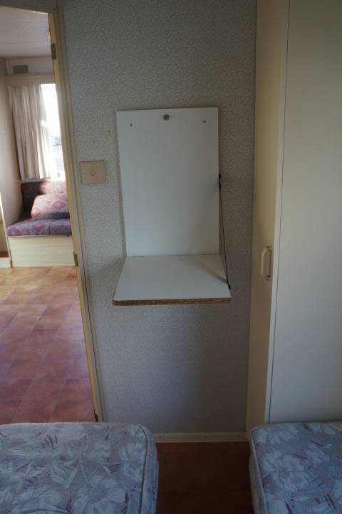 Tablette et penderie du mobil home occasion ABI Lock 28 1995