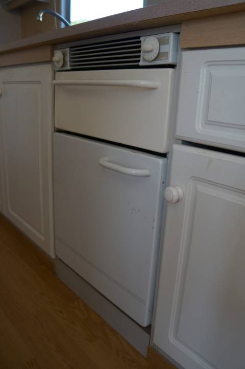 four et salamandre du mobil home occasion PEMBERTON International 2 chambres