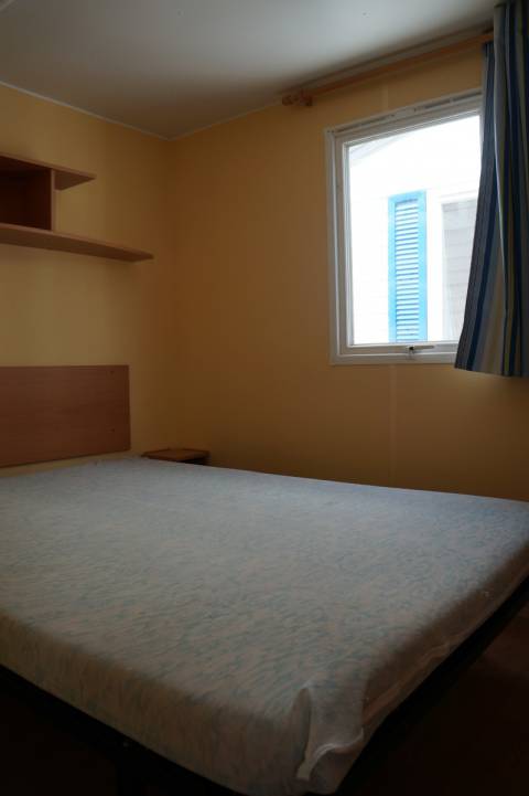 chambre parentale du mobil home occasion IRM Super Mercure Standard 2003