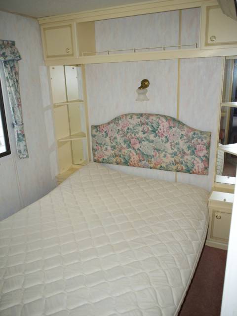 chambre parental du mobil home d'occasion ABI Montrose 8.50m 