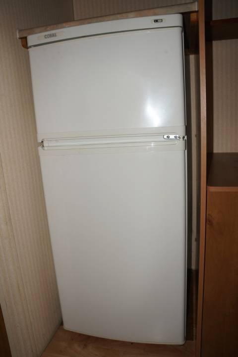 Frigo avec congélateur mobil home occasion WILLERBY Gold 2001