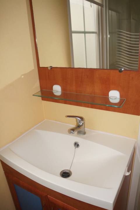 Lavabo avec miroir mobil home occasion IRM Super Titania 2004