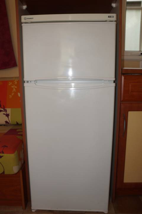 Frigo avec congélateur mobil home occasion IRM Super Titania 2002