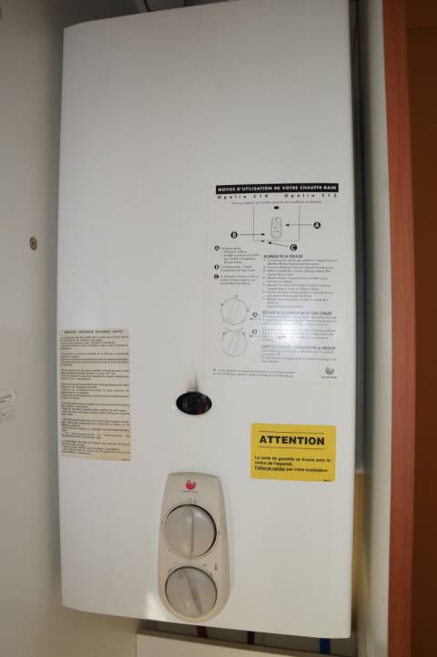 Chauffe eau gaz mobil home occasion IRM Super Titania 2002
