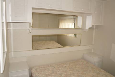 Chambre confort mobil home occasion BENIMAR Jimbo