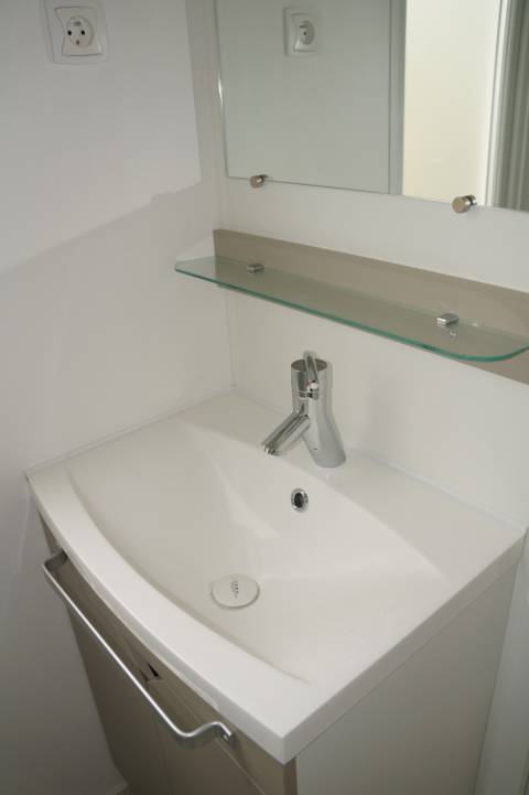 Lavabo vasque mobil-home IRM Super Mercure Riviera 2017