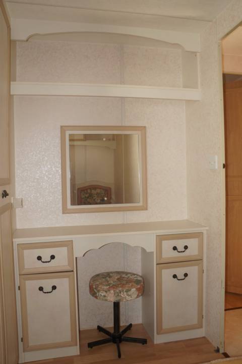 Coiffeuse chambre invités mobil-home occasion BK Blue Bird Super Caprice