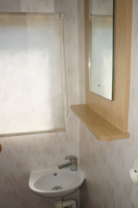 Miroir plus lavabo mobil-home occasion BK Blue Bird Super Caprice