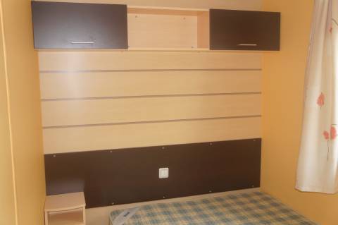 Chambre lit double mobil-home occasion IRM Super Constellation Confort