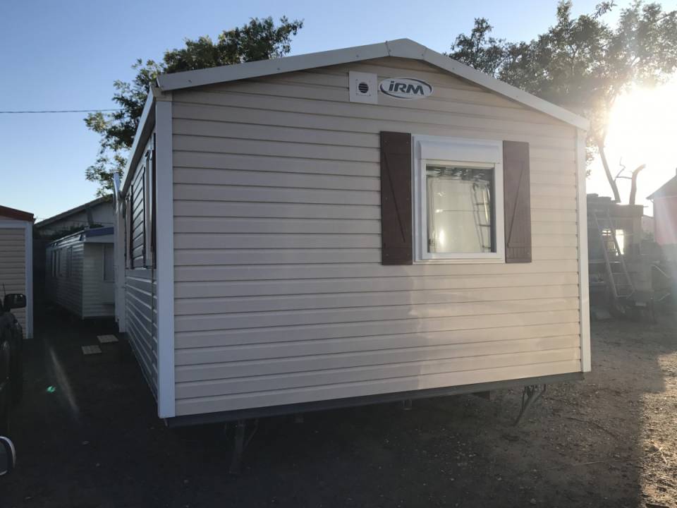 Deuxième vue de la façade extérieure du  Mobil-Home d'occasion IRM Saphir Panor