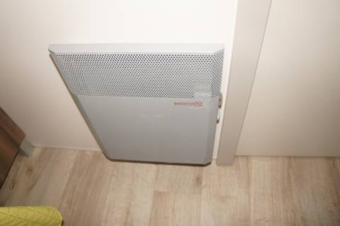 Le radiateur de la chambre enfant du Mobil-Home d'occasion IRM Saphir Panoramique 2011
