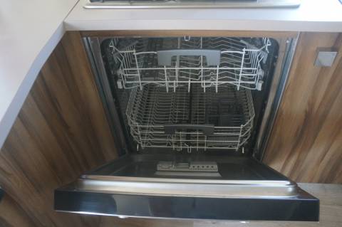Le lave-vaisselle du Mobil-Home d'occasion IRM Rubis 2013
