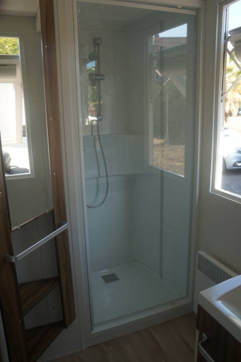 La salle de bain du Mobil-Home d'occasion IRM Rubis 2013