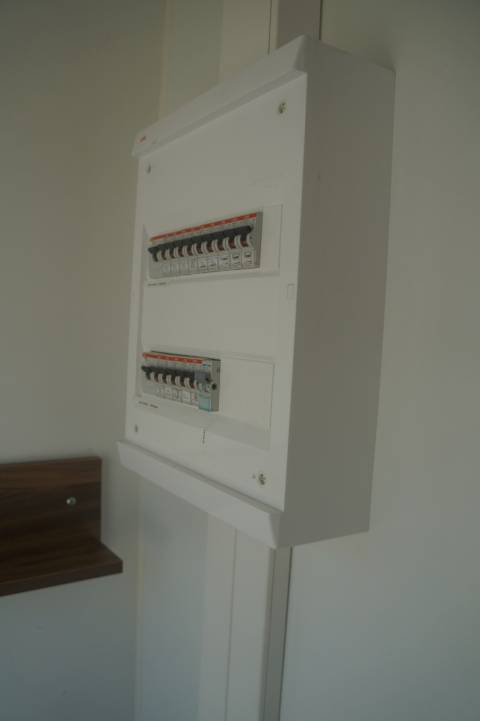 Le compteur électrique du Mobil-Home d'occasion IRM Rubis 2013