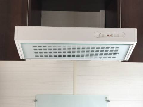 La hotte de la cuisine du mobil-home d’occasion O'Hara 834 2s 2007