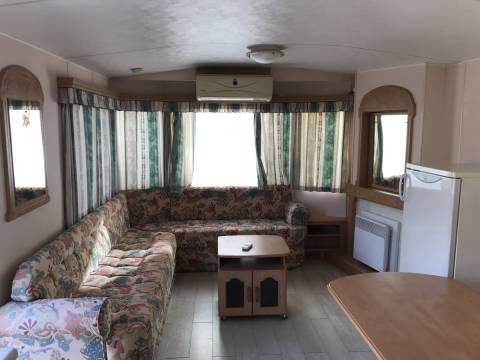 Le salon panoramique du  du Mobil home d’occasion Atlas Everglade 2002