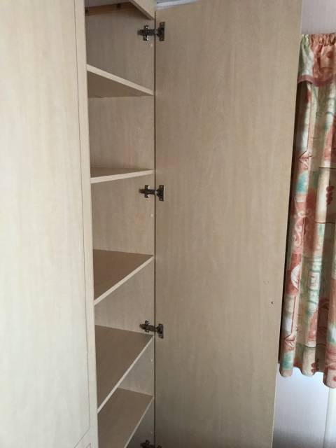 Le placard de la chambre parentale du Mobil home d’occasion Atlas Everglade 2002