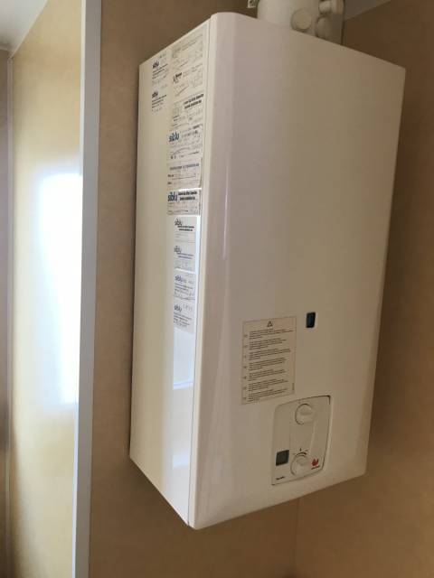 Le chauffe eau du mobil home Sun Roller Family 2005