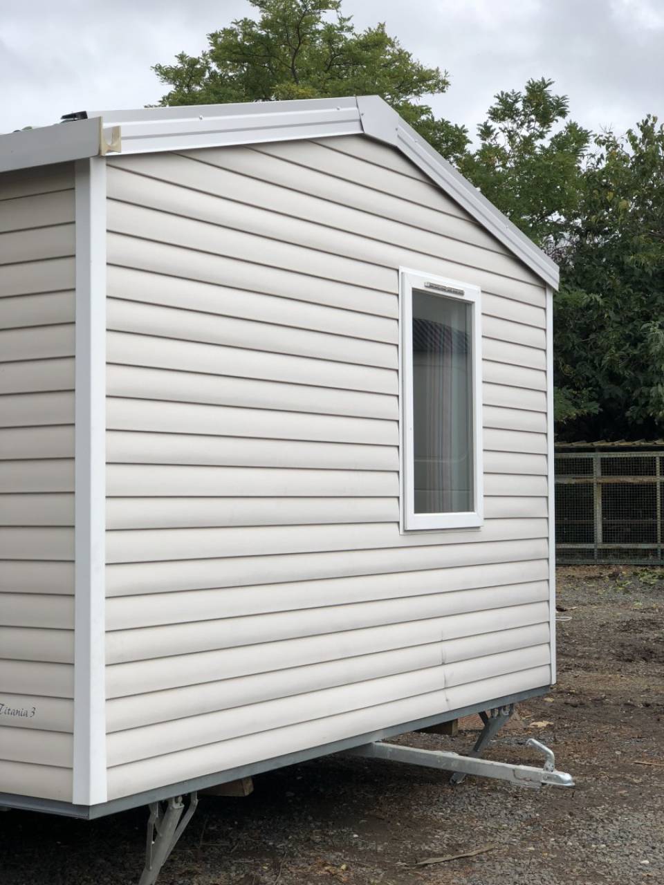 Pignon 4m mobil home d'occasion IRM Super Titania 3CH 2012