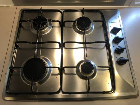 Plaque 4 feux gaz du mobil home d'occasion IRM Rubis 2CH