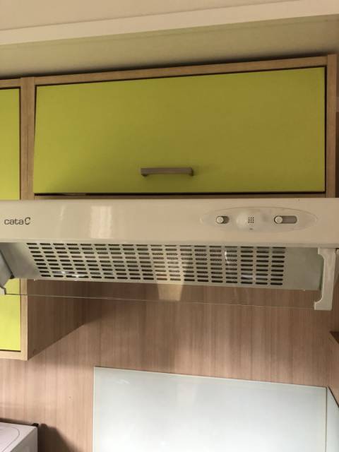 Hotte aspirante du mobil home d'occasion Sun Roller 3CH