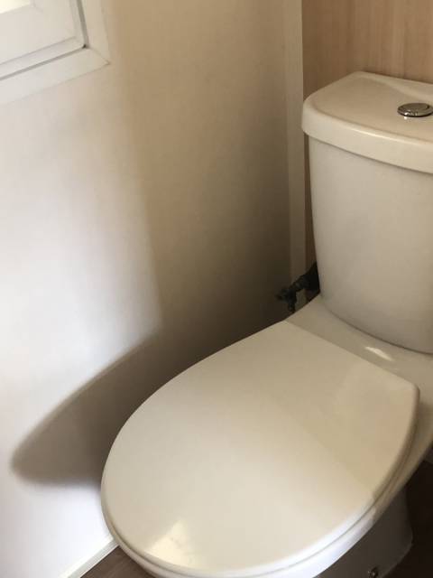Toilette du mobil home d'occasion Sun Roller 3CH