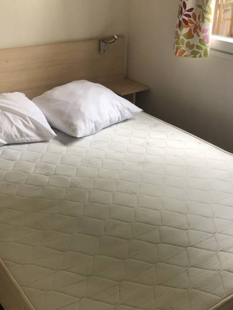 Chambre parentale du mobil home d'occasion Sun Roller 3CH