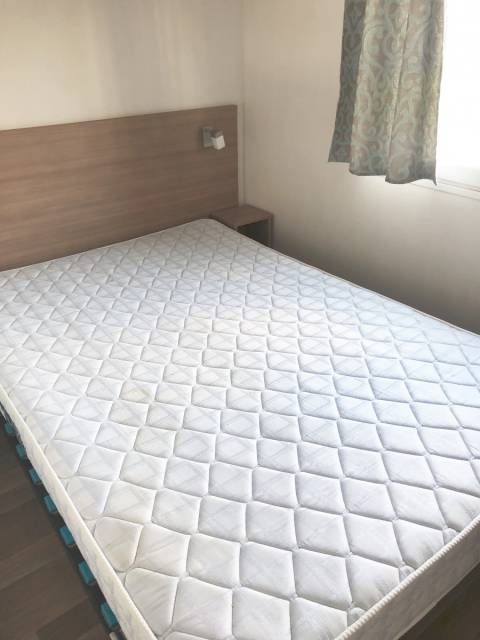 Chambre parentale du mobil home d'occasion Sun Roller 3CH