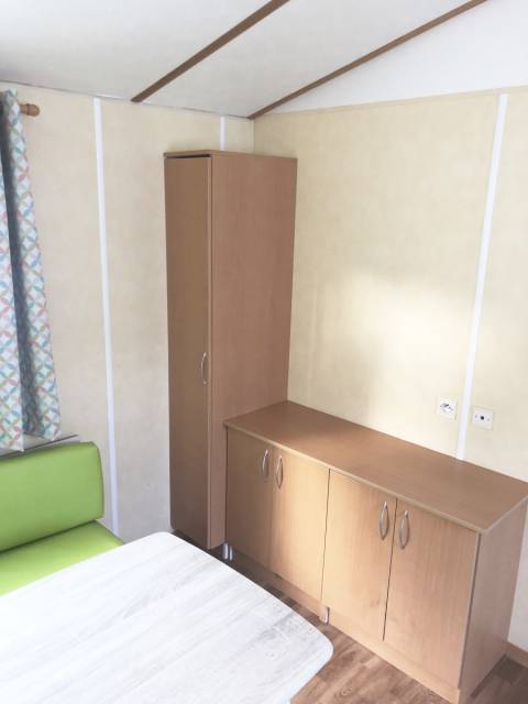 Meubles salon du mobil home d'occasion IRM Super Mercure 2CH