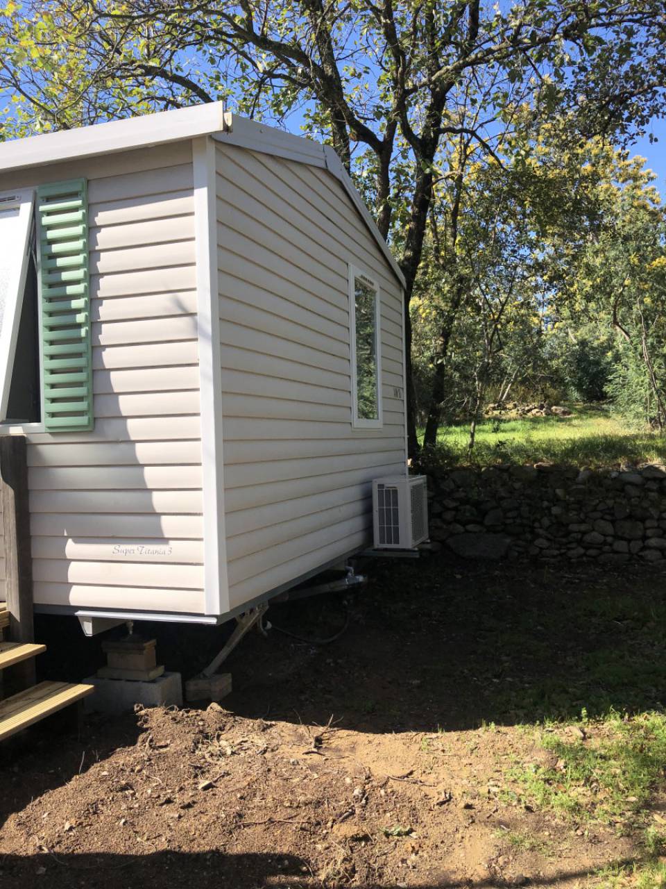 Pignon du mobil home d'occasion IRM Super Titania 3CH 2012