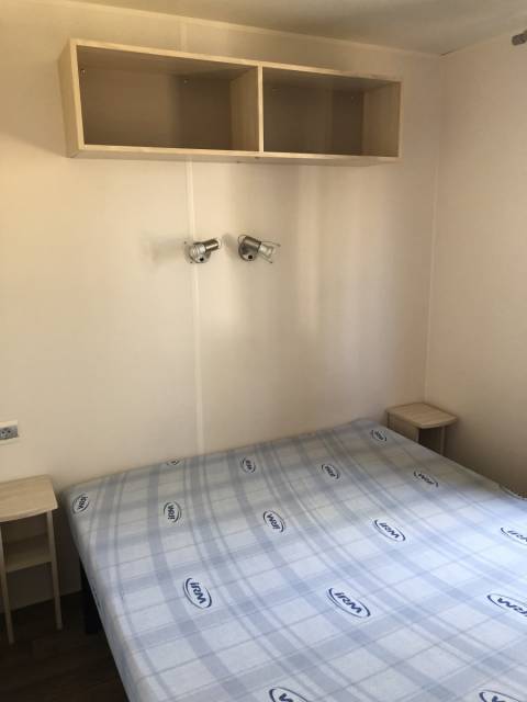 Chambre parentale du mobil home d'occasion IRM Super Titania 3CH 2012