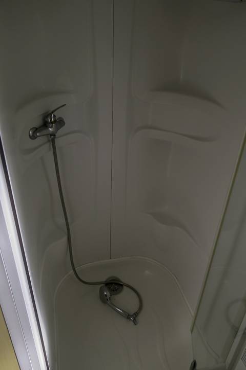 Cabine de douche du mobil home d'occasion IRM Casita 3CH 2009