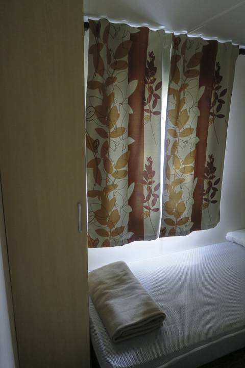 Armoire chambre enfants du mobil home IRM Casita 3CH 2009