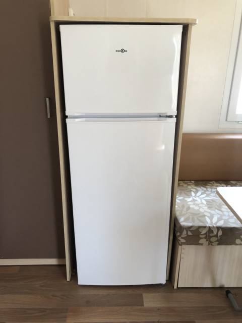Réfrigérateur du mobil home d'occasion Sun Roller Fidji 2008