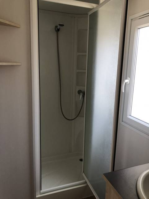 Douche du mobil home d'occasion Sun Roller Fidji 2008