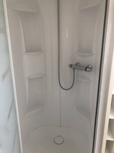 Douche du mobil home d'occasion O'Hara 734