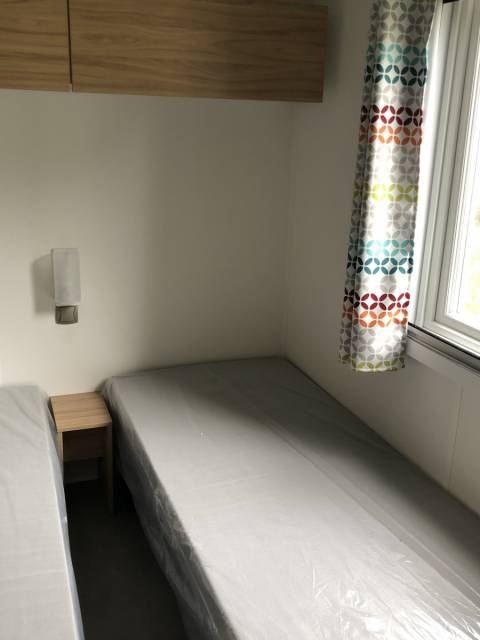 Chambre invité du mobil home neuf O'Hara 784 2 chambres 2017