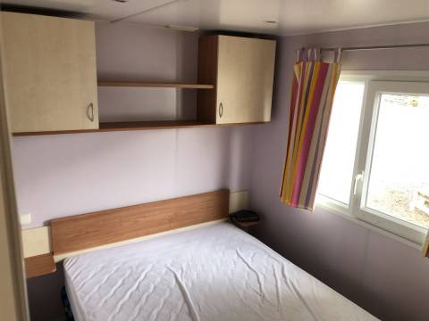 Chambre parentale du mobil home d'occasion Sun Roller Mykonos 2009