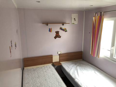 Chambre enfants du mobil home d'occasion Sun Roller Mykonos 2009