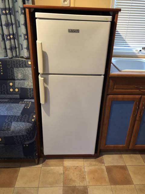Frigo du mobil home d'occasion IRM Super Titania Résidentiel 2 chambres
