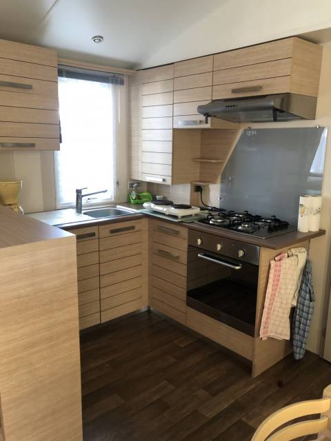 Cuisine du mobil home d'occasion 3 chambres IRM Apollon Confort