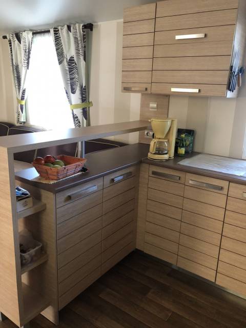 Cuisine du mobil home d'occasion 3 chambres IRM Apollon Confort