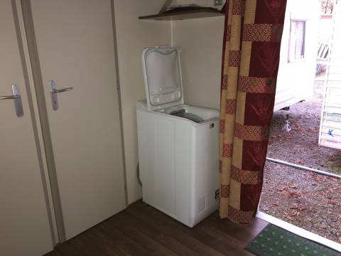 Machine à laver du mobil home d'occasion 3 chambres IRM MARINA 2012