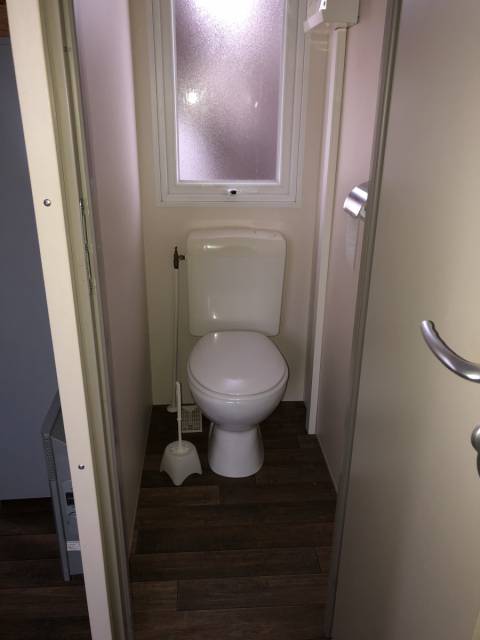 WC du mobil home d'occasion 3 chambres IRM MARINA 2012