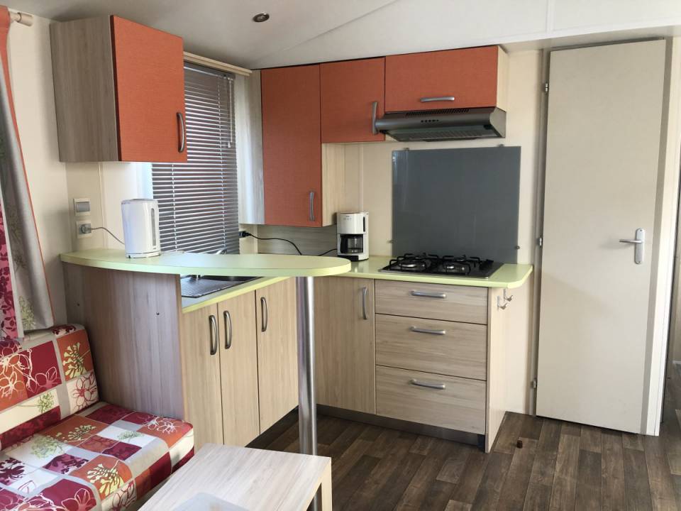 Cuisine du mobil home d'occasion 3 chambres IRM Super Cordelia 2010
