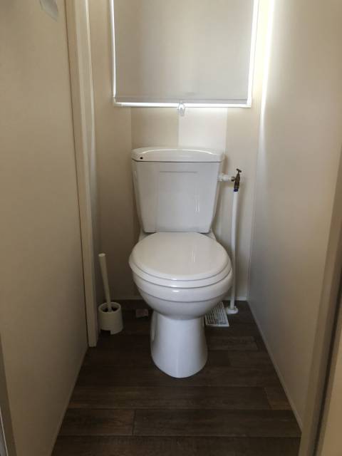 WC du mobil home d'occasion 3 chambres IRM Super Cordelia 2010
